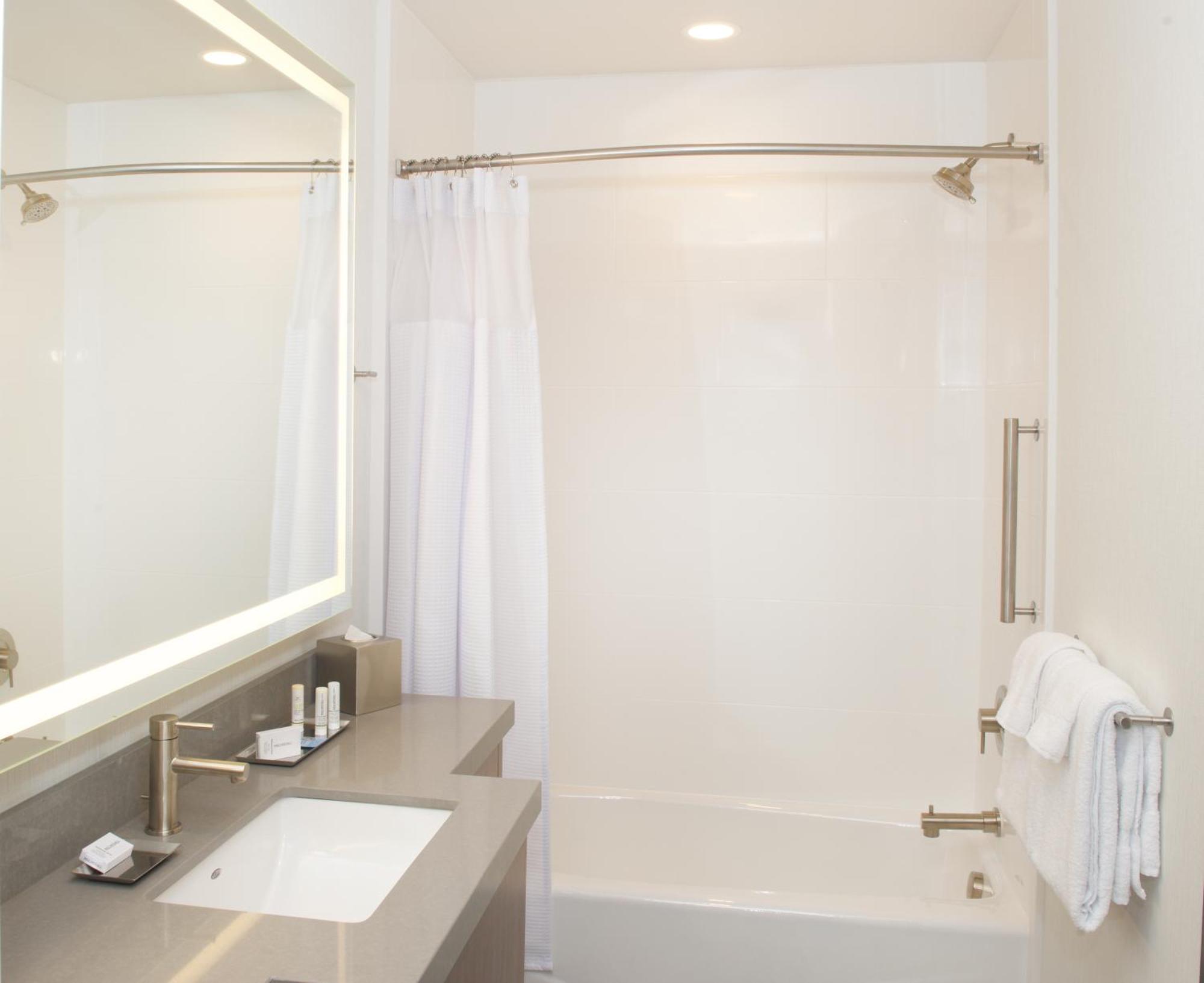 Hotel Springhill By Marriott Bend