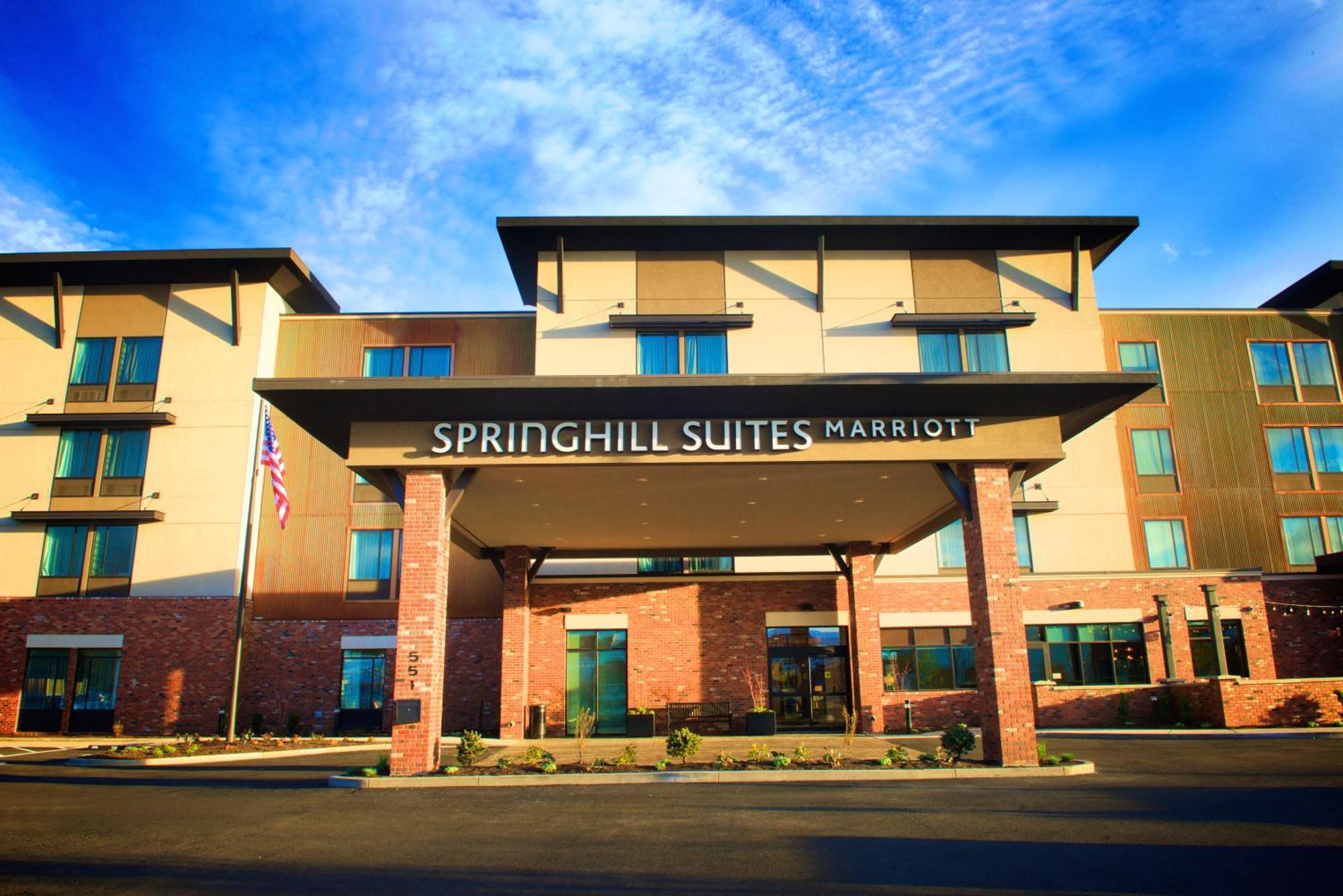 Hotel Springhill By Marriott